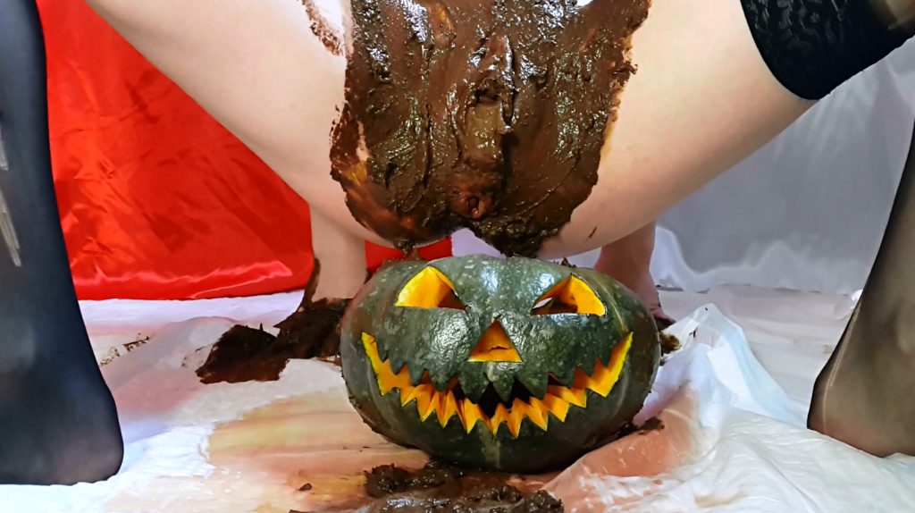 Anna Coprofield – Trick Or Treat (PART 1) - 5