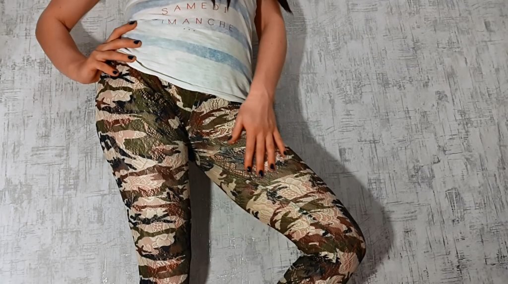 How Do You Like My New Lace Leggings - Anna Coprofield