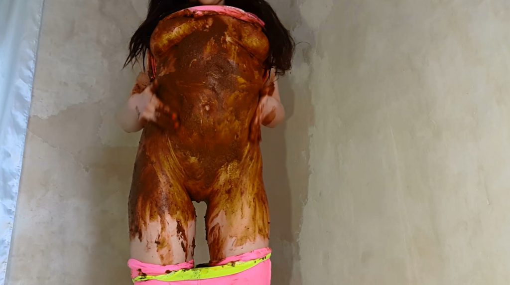 Neon and Shitty – Anna Coprofield - 4