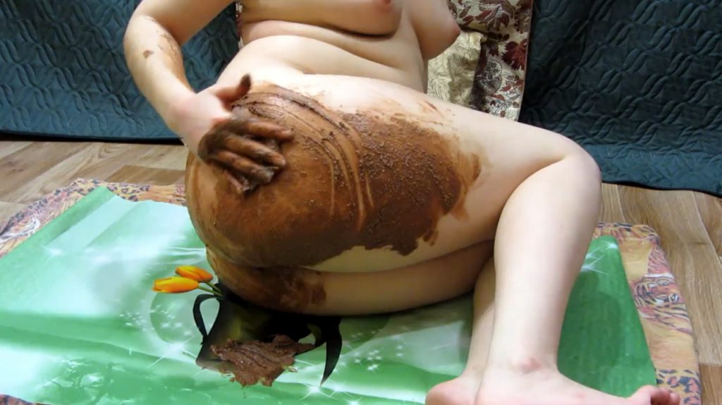 Amateur girl defecates and fisting anus with shit - 4