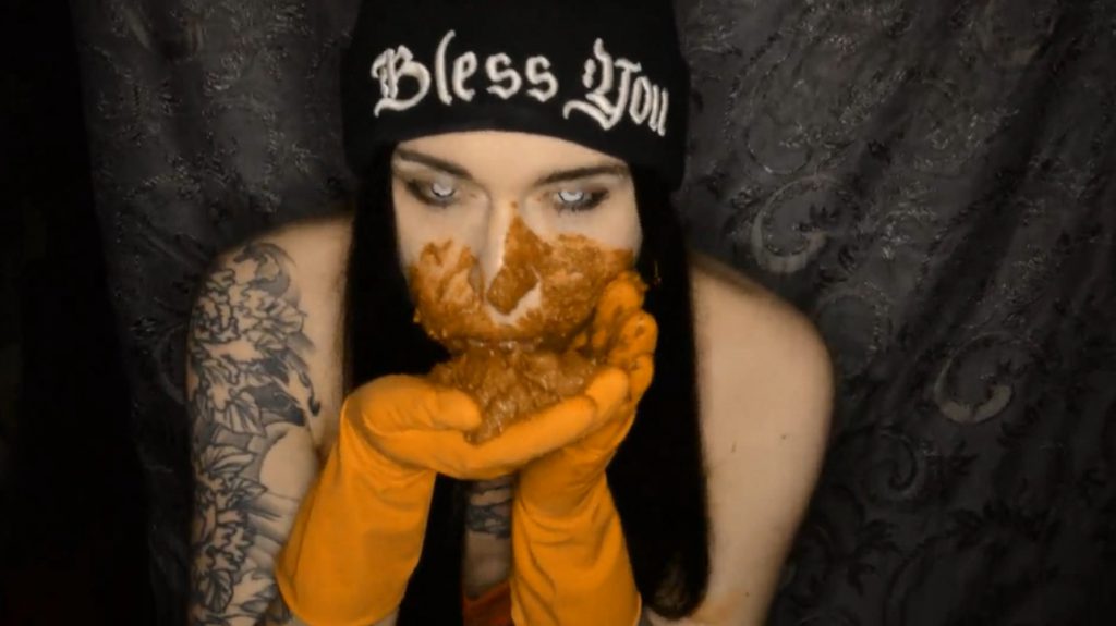 Sweet Betty Parlour - Testing Rubber Gloves In APOCALYPTIC Room 4