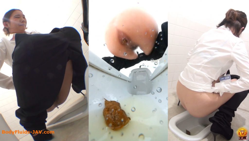 Japanese girls in toilet room make are a lot of poop and pee - 4