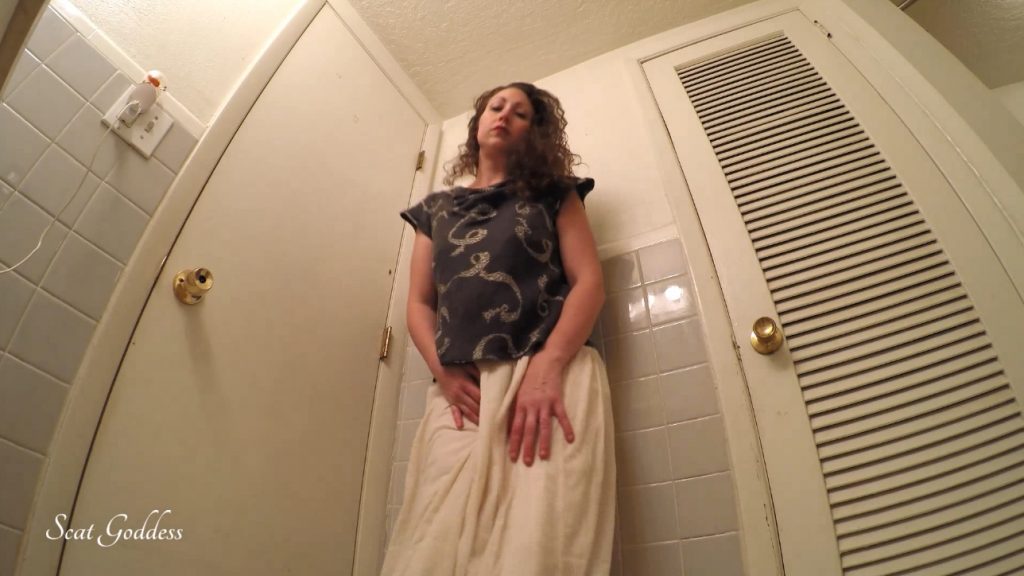 Scat Goddess Amanda - Gassy Tummy Hurt Poop (FULL HD)