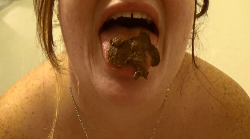 BBW Samantha Starfish - poop in satin panties and dirty scat play - 4