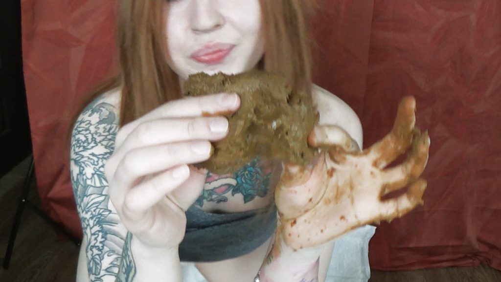 Sweet Betty - Pantypoop and scat play with big shitty pile - 4