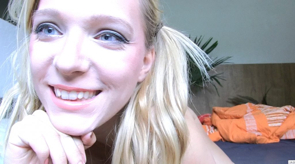 A Heap Of Shit From a Posh Blonde - Full HD 1080p (Shitting with Pissing From Cute Teen)