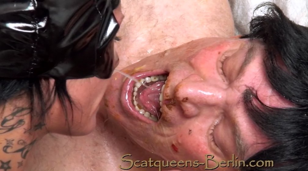 Scat queens have fun with a Human Toilet P2 - Screen 6
