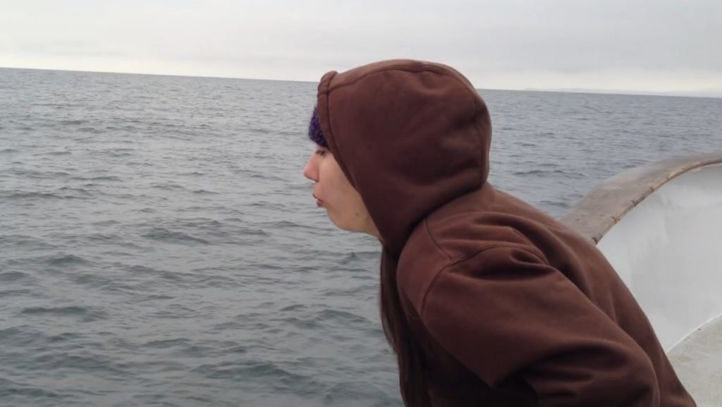 Brittany Throwing up on a fishing boat - Screenshoot 2