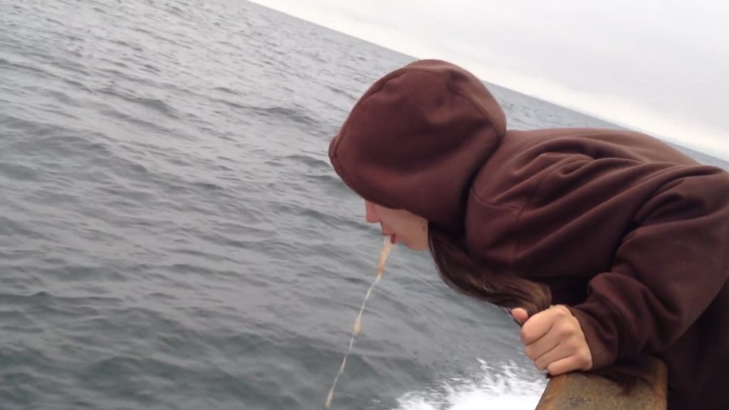 Brittany Throwing up on a fishing boat - Screenshoot 3