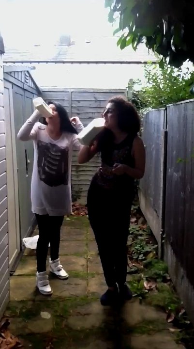 Milk challenge on backyard (SiteRip) Img 2