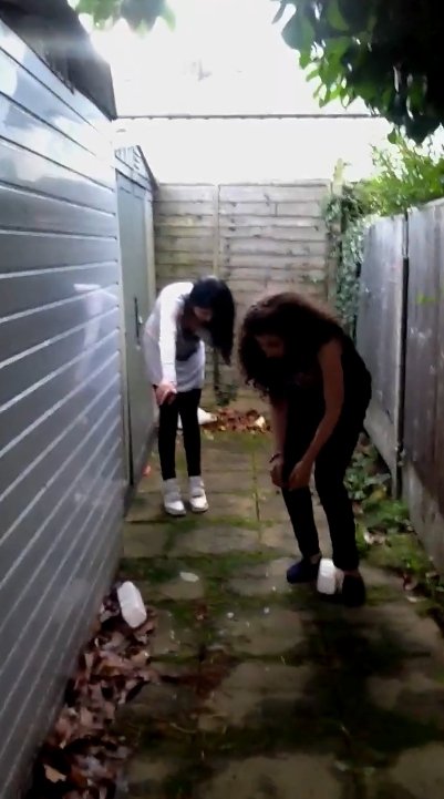 Milk challenge on backyard (SiteRip) Img 3