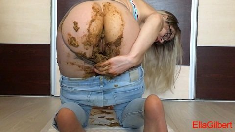 2018 Jeans Poop from EllaGilbert (FULL-HD) Image 4