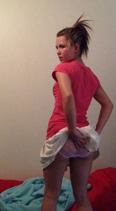 Teen Girl 18 years old in pantypoop video - 2