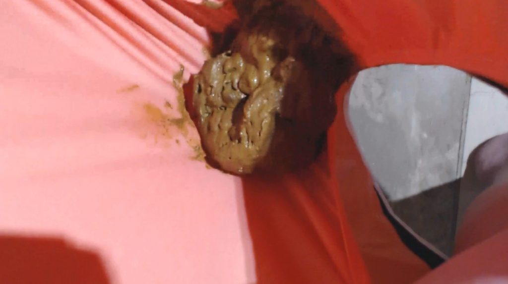 cosmic girl summer - giant poo in my pink nike tempo gym shorts! (1080p) image 2