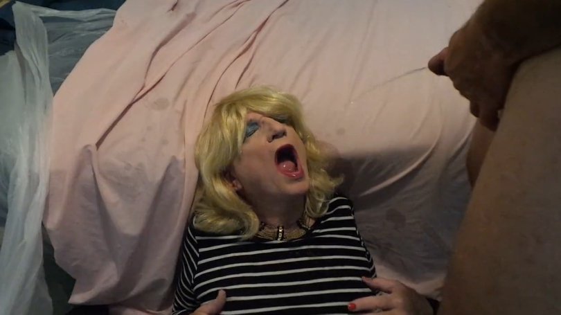 Crossdresser Drink Piss and Eat Shit (HD-720p)
