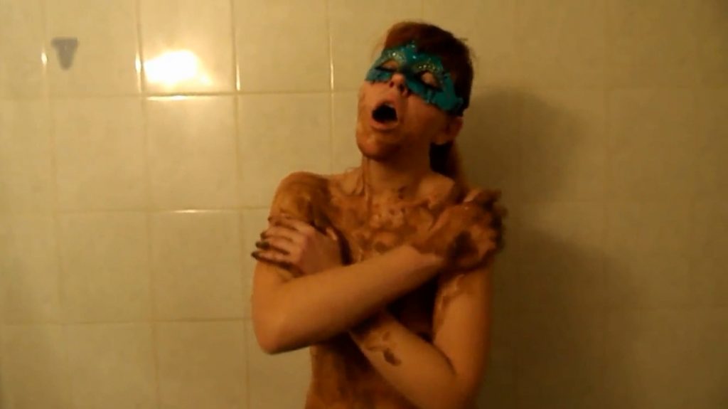 I accept the dirty bathroom (ModelNatalya94)