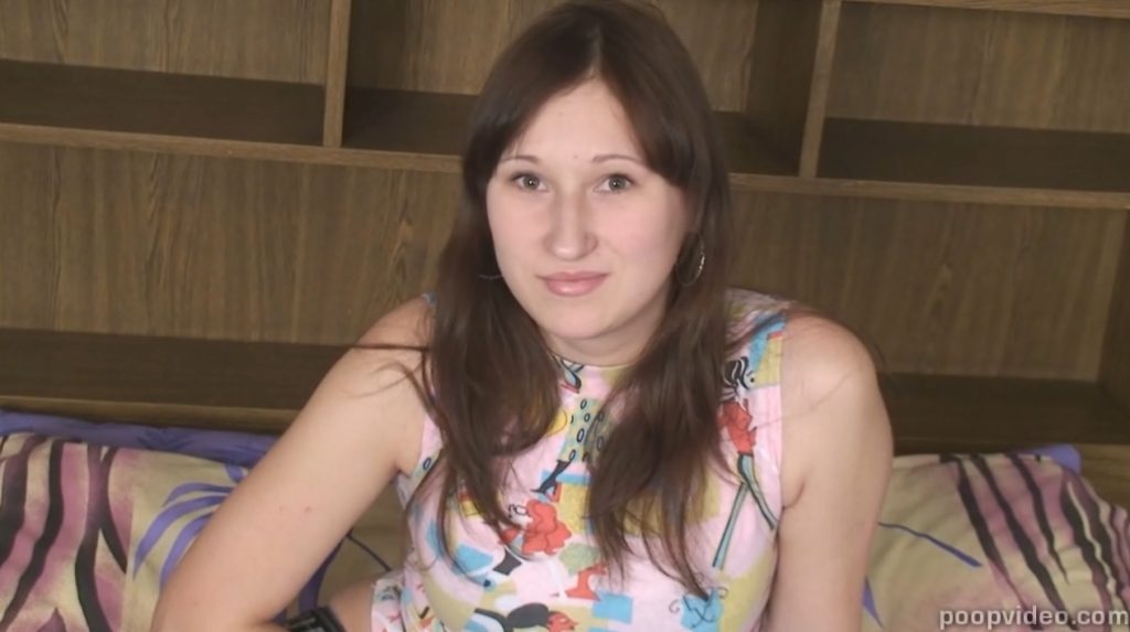 Cool shitting from Masha (Russian Scat in HD)