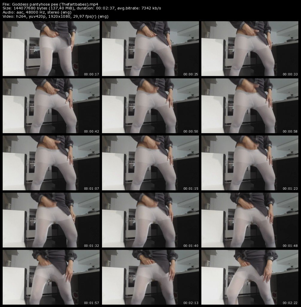 Goddess pantyhose pee
