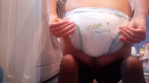 Shitting Panties Then Putting Diaper On (HD-720p)