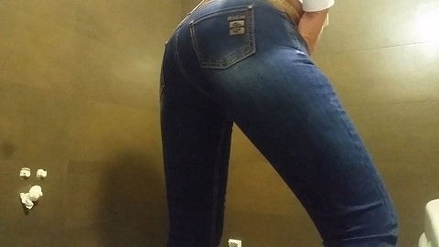 Richmond Jeans Shit (Thefartbabes) Full HD-1080p