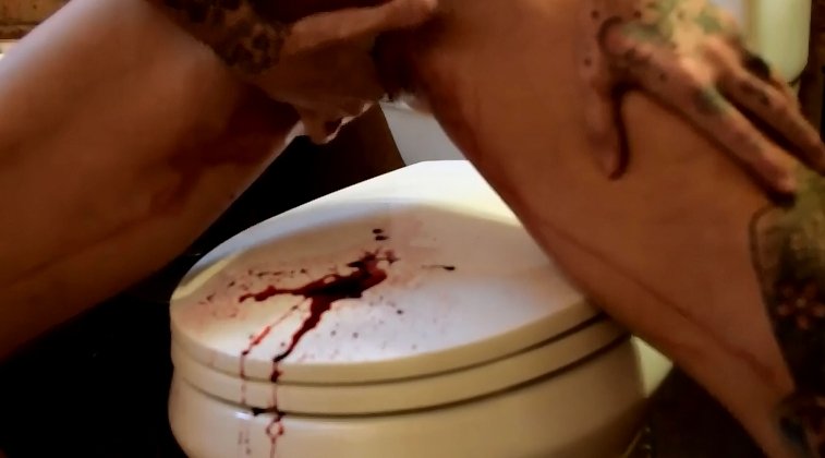 Julia eats her menstrual blood - special for www.time-for-scat.com™