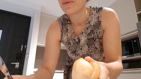 LittleMissKinky - Breakfast is served (Full-HD 1080p / 514,7 Mb)