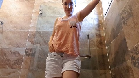 [2019] LittleMissKinky - Dirty handjob (756 mb)