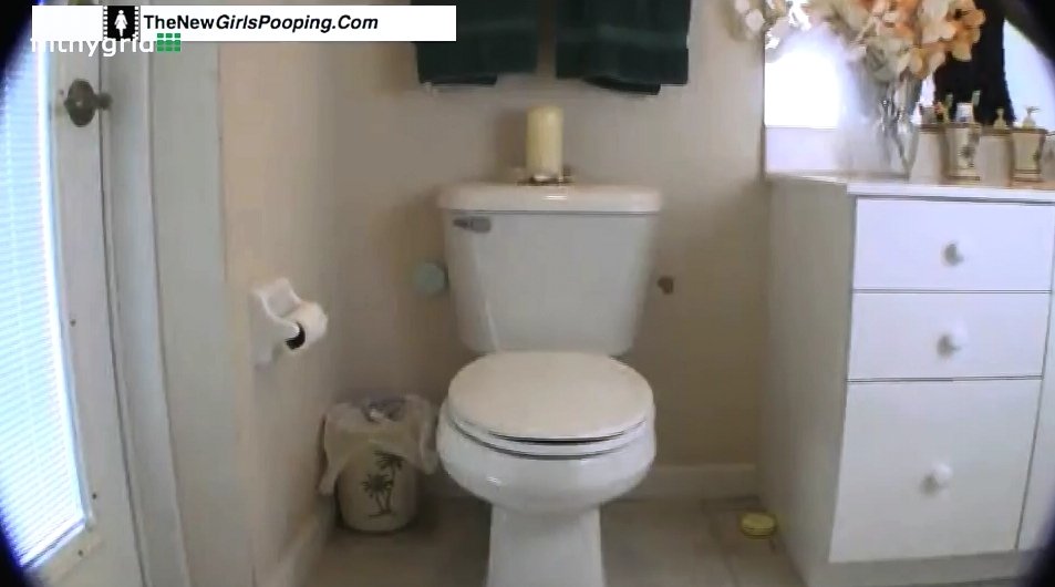 [2019] Shitting from sexy teen special for www.time-for-scat.com vol. 5 [78 Mb / MD-540p]