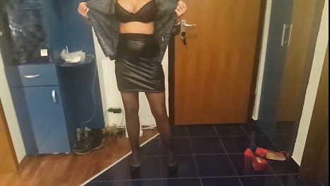 [2019] Mistress Antonella Silicone - Kidnapping, tie and tease, poppers, champagne, kaviar [206 Mb] AUGUST 15